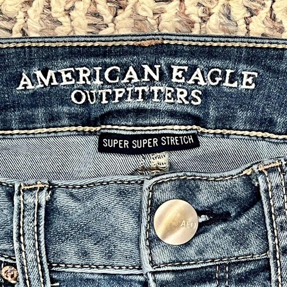 American Eagle AEO Denim Jeans Women's Size 0 Super Stretch Ripped 5 Pockets - Picture 2 of 9